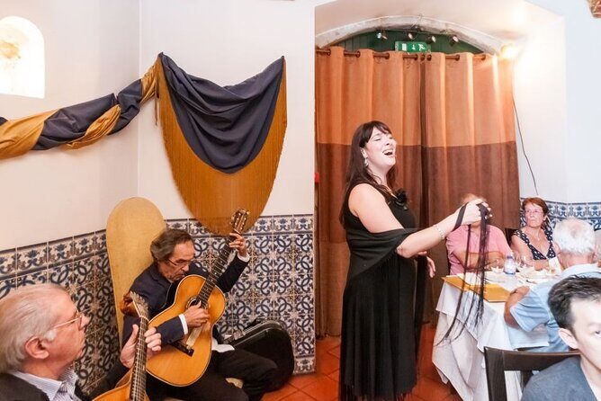 Lisbon: Authentic Fado Show, Dinner and Night Tour - Quick takeaways before you go