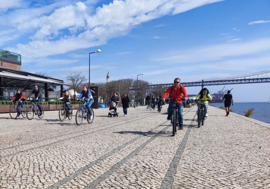 Lisbon: Bike Tour From City Center to Belem - MAAT (Museum of Art, Architecture and Technology): Modern Lisbon at River Speed