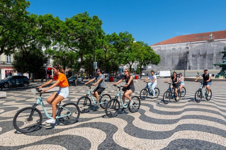 Lisbon Bike Tour: Langs de rivier van Belém naar Lissabon - Time Out Market finish stretch: wrapping up near Cais do Sodré