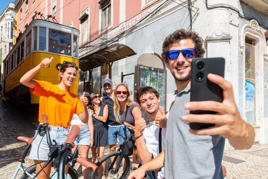 Lisbon Bike Tour: Langs de rivier van Belém naar Lissabon - Who this tour fits best (and who should think twice)