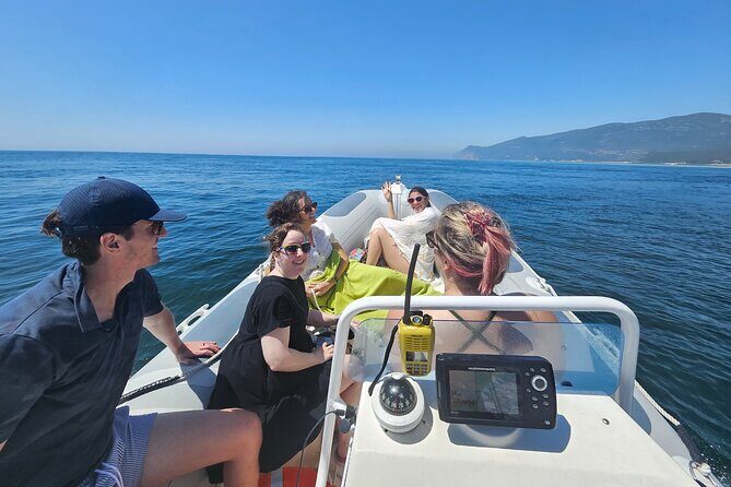 Lisbon: Boat Tour in Paradise - The Caves: Mysterious, Close, and Made for Photos