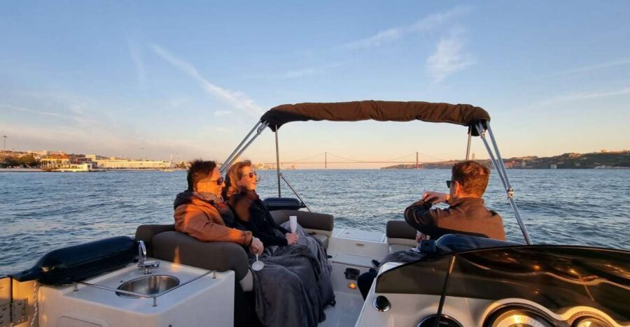 Lisbon: Boat Tour with Champagne - Key things to know before you go