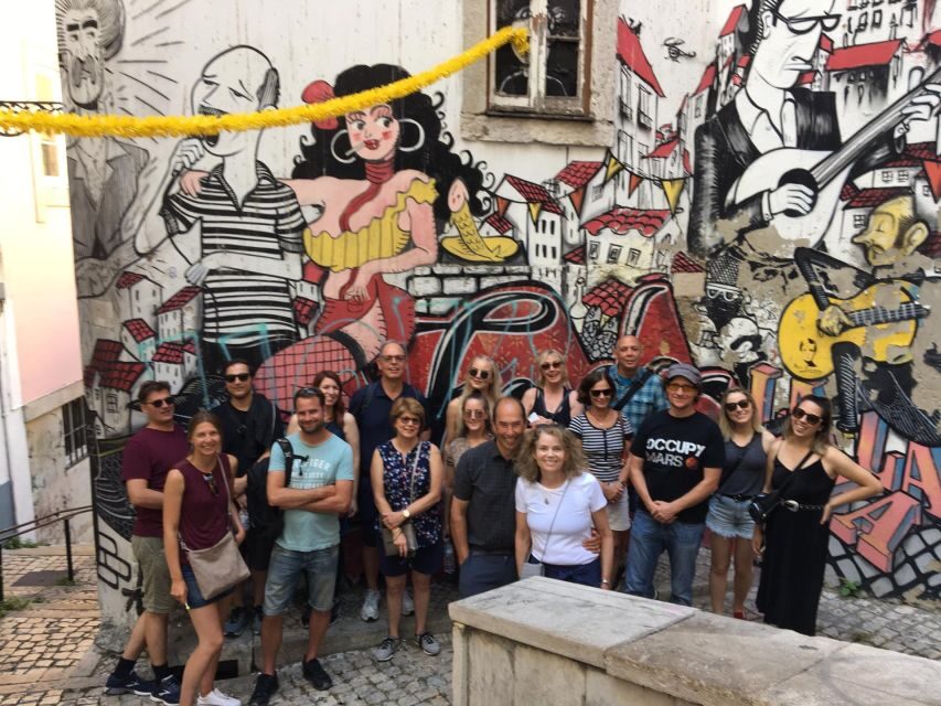 Lisbon: City Sightseeing Private Tour with Guide - Down to Baixa: Rua Augusta, Rossio Square, and São Domingos
