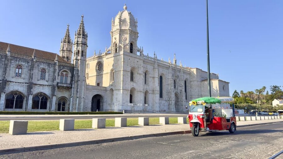 Lisbon: City Sightseeing Tour - Pastéis de Belém: the snack stop that anchors the day