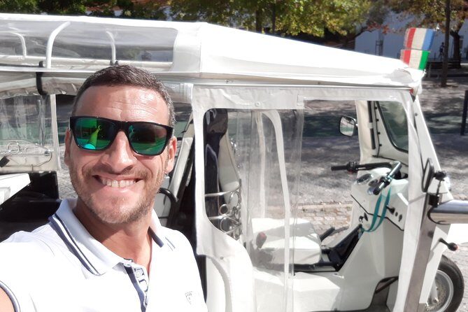 Lisbon City Tour 2 hours (Máx 4 pax) - Miradouro Das Portas do Sol: when Lisbon’s hills make sense