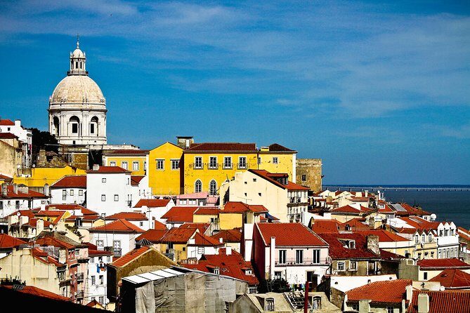 Lisbon City Tour - Half Day Private Tour - Lisbon Cathedral (Sé): reconquest layers you can actually see