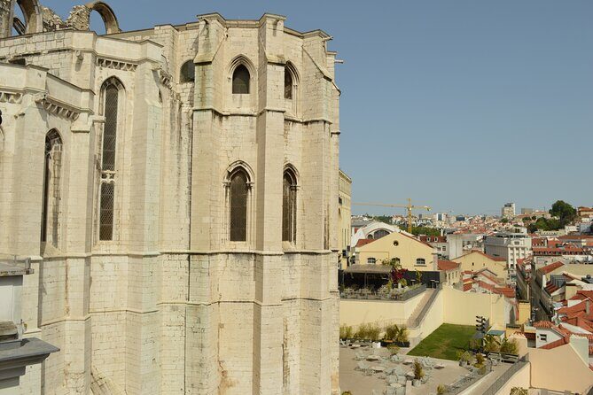 Lisbon city tour on history, culture and current topics - Quick highlights you’ll feel right away