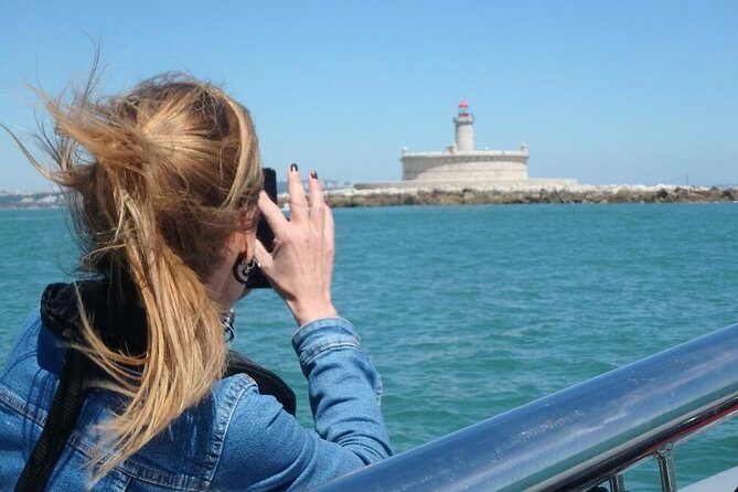 Lisbon Coast Tour by Boat - Bugio Lighthouse in Its Fort: White Stone, Red Lantern, Big River-Mouth Feel