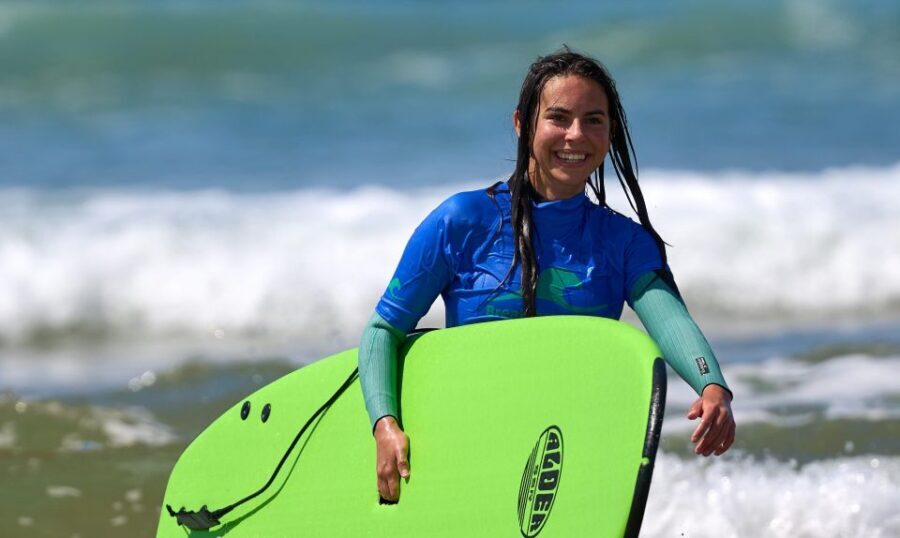 Lisbon: Come try our Surf Lesson in Costa da Caparica - Meeting at Maryana Beach Lounge and getting to Nova Praia