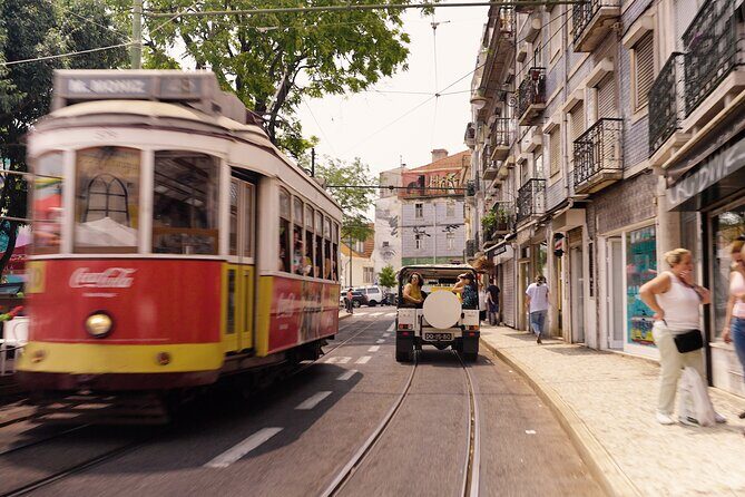 LISBON DAILY TOUR in a Vintage Jeep with FOOD & DRINK Tastings - Food and drink strategy: how to pace tastings without ruining the rest of the day