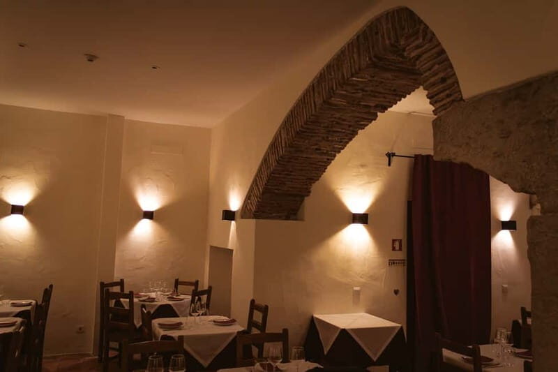 Lisbon: Dinner with Fado Show with the Rising Stars of Fado - Dinner First: Portuguese Comfort Food in Small Portions