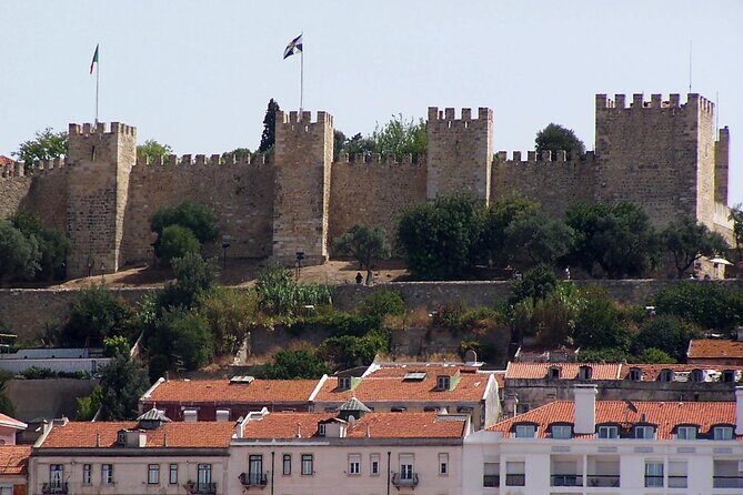 Lisbon: E-ticket to St. George Castle & Audio Tour on Your Phone - Download the offline audio tour before you climb