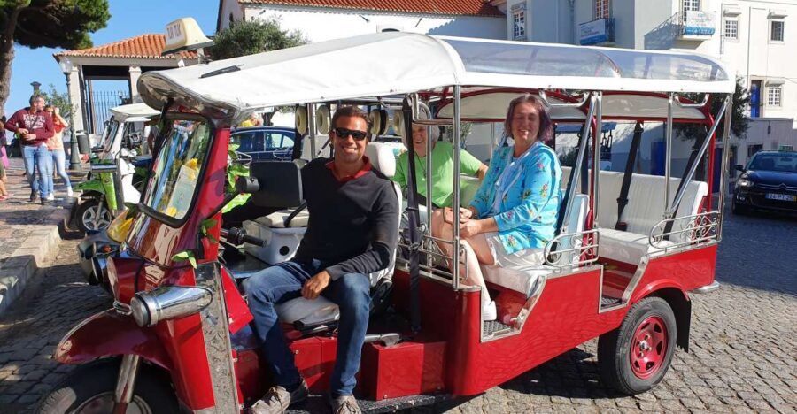 Lisbon: Electric Tuk Tuk Private Tour of the Seven Hills - Key Things You’ll Notice on This Lisbon Seven Hills Tour