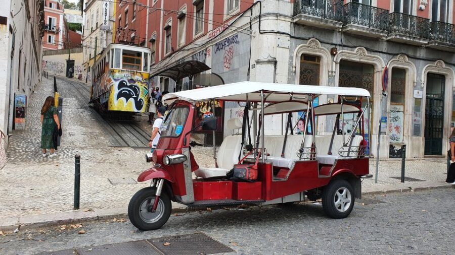 Lisbon: Electric Tuk Tuk Private Tour of the Seven Hills - Marketplace Break: Mercado da Ribeira and a Quick Food Moment