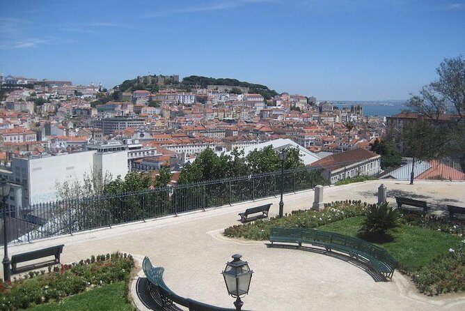 Lisbon experience tailored private tour (half day) - São Jorge Castle hilltop circuit and the 11-tower viewpoints