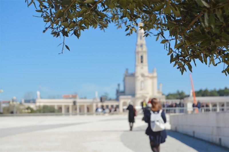 Lisbon Fatima Sanctuary Private Half Day Tour - Sanctuary Square: seeing the scale before you learn the story