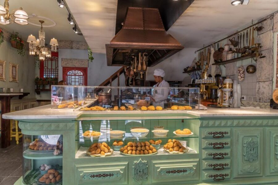 Lisbon Food and Wine Tastings (3 Restaurants) - What to do with your stomach: how to plan the rest of your day