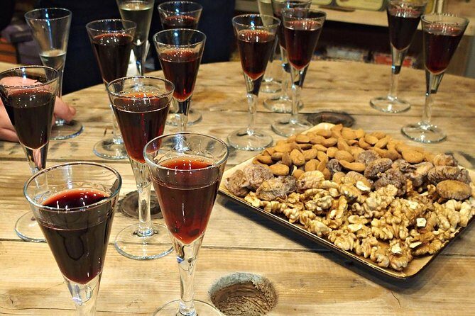 Lisbon Food & Local Drinks Evening Tour by Food Lover Tour - Stop 4: Dessert at a Lisbon bar with wine pairing