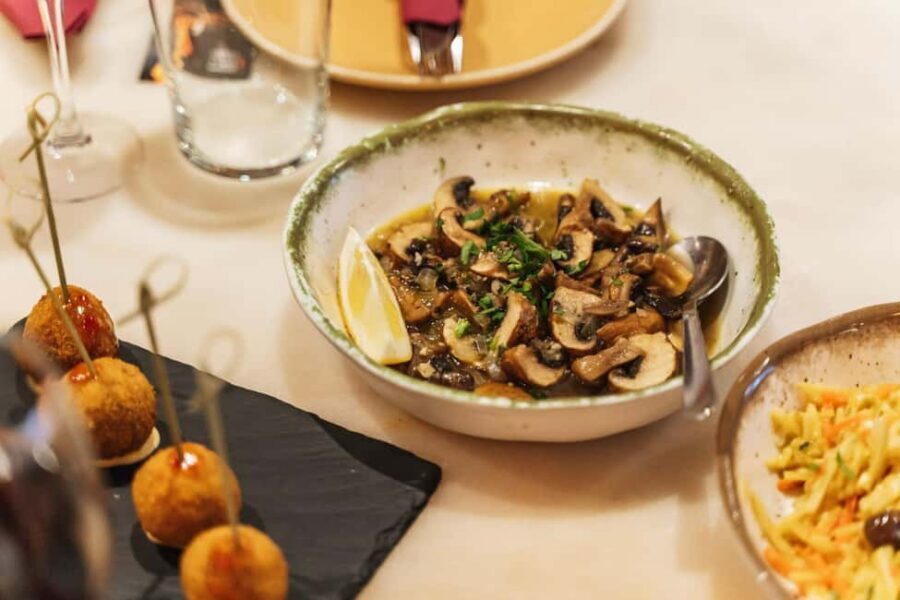 Lisbon Food Tour with Drinks and Food Included - Who this tour is best for (and who might skip it)