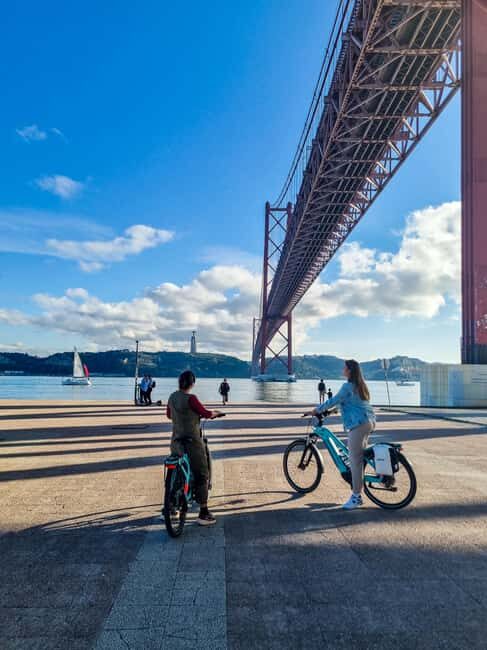 Lisbon: From the center to Belém by E-Bike - Belém Tower and Jerónimos Monastery: What You Get During the Stop