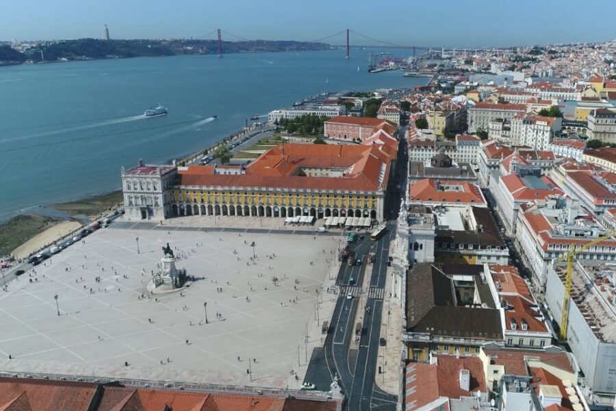 Lisbon: Full-Day Private Sightseeing Tour - Belém lunch time, Pastel de Belem, and that first taste of the neighborhood