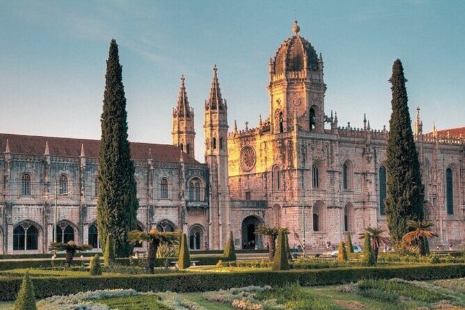 Lisbon Full Day Private Tour Including Pickup - A Private 8–9 Hour Route That Doesn’t Waste Your Time