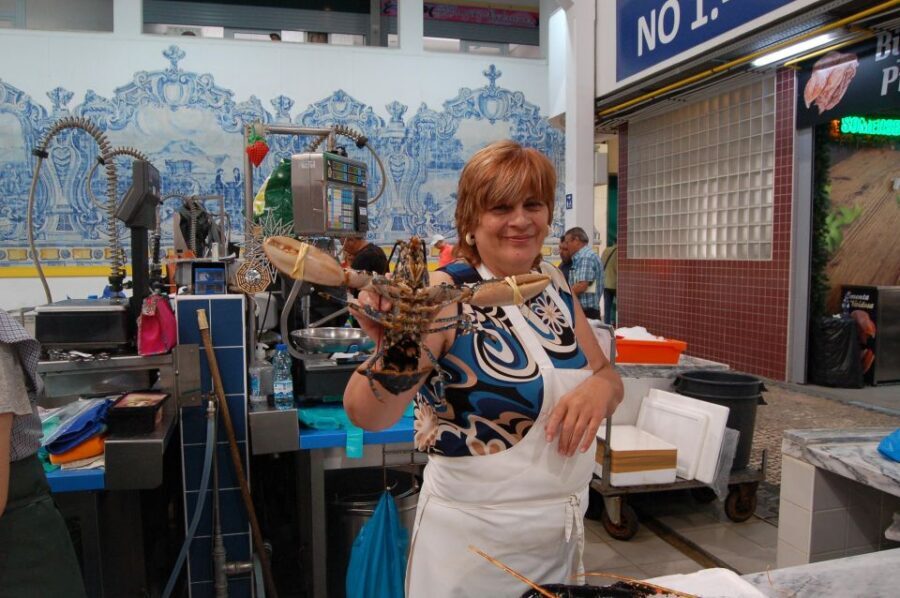 Lisbon Getaway: Private Arrábida Wine & Food Tour - Private Transportation and Pickup: The Day That Doesn’t Feel Rushed