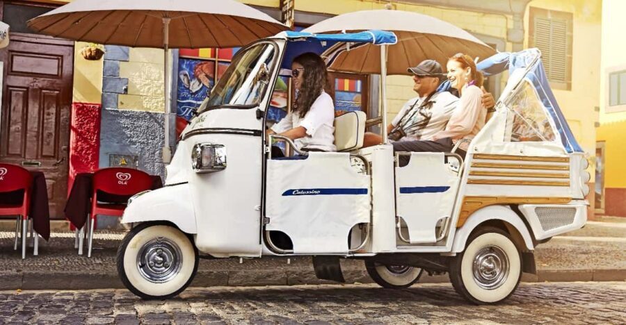 LISBON GRAND EXPERIENCE Tuktuk Tour in German - Your tuk tuk “get bearings fast” ride through Lisbon