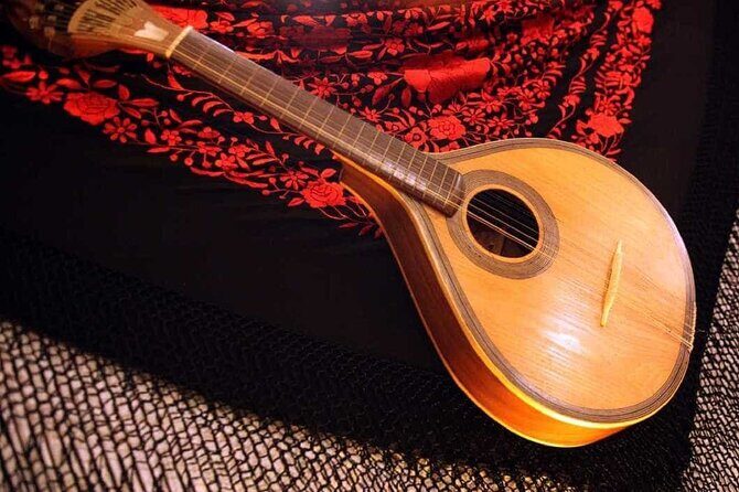 Lisbon Guided Tour with Live Fado Show and Traditional Dinner - First Fado venue: dinner and music in one sitting