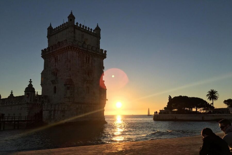 Lisbon Guided Tuk Tuk Tour: The City by the River - Where the tour starts: Largo do Regedor and Rossio (D. Pedro IV Square)