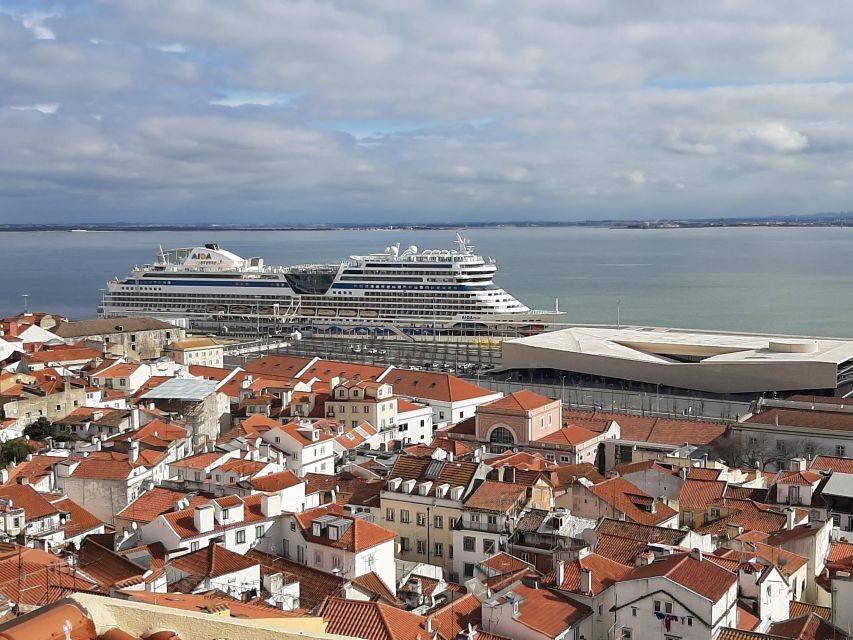 Lisbon: half day guided sightseeing tour by tuk tuk - Hotel pickup and the 4-hour loop (what timing feels like)