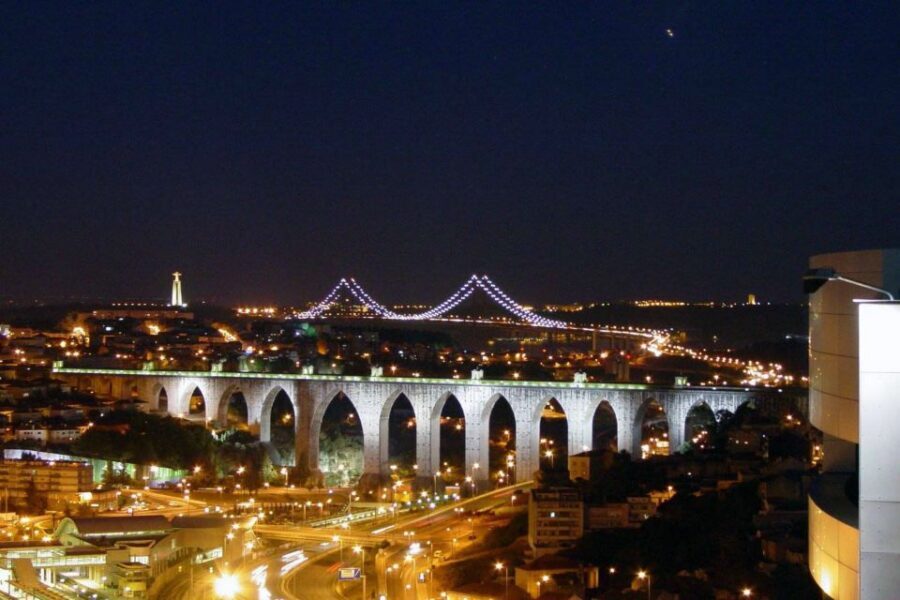 Lisbon: Half-Day Night Group Tour w/ Fado Dinner Show - Key highlights before you go