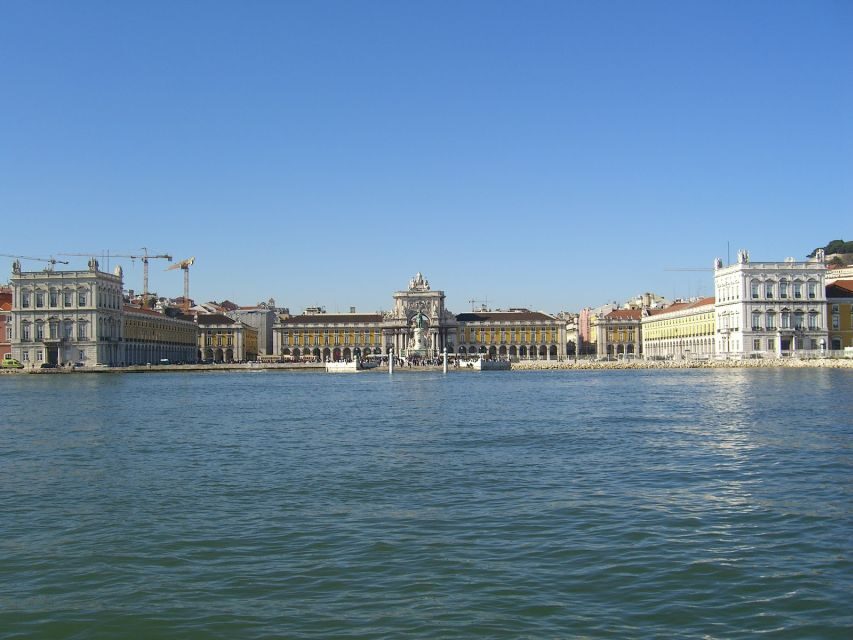 Lisbon Half-Day or Full-Day Small-Group Guided Tour - After lunch: Restauradores Square and more downtown Lisbon