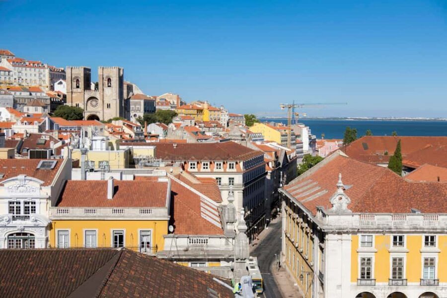 Lisbon Highlights 4H - Príncipe Real, Bairro Alto vibe, and the Chiado shopping district