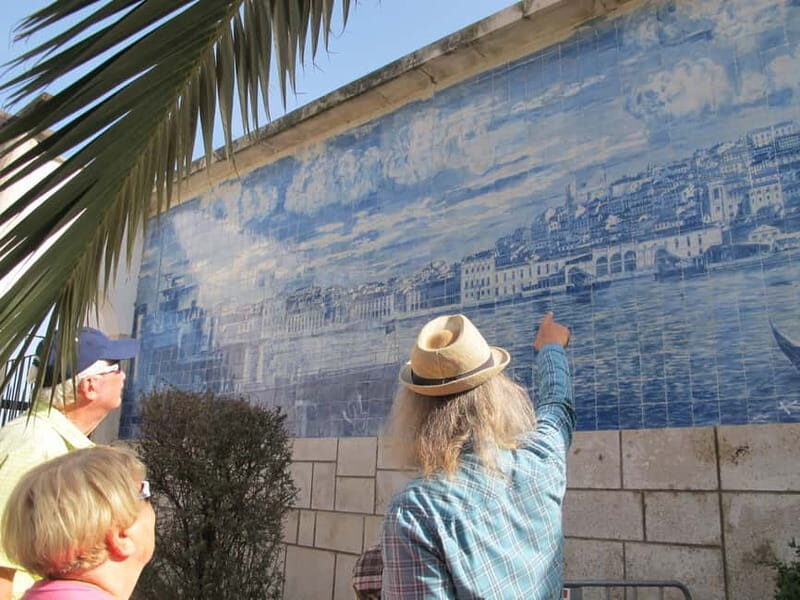 Lisbon: Highlights and Hidden Gems Tour - Starting in Graça: church stones, working neighborhoods, and street-level Lisbon