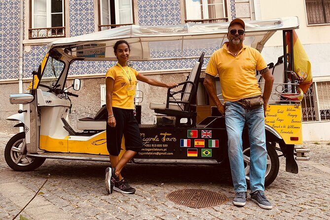 Lisbon Highlights by Tuk Tuk - Stop 4: Chiado & Carmo Square and the Big Stories