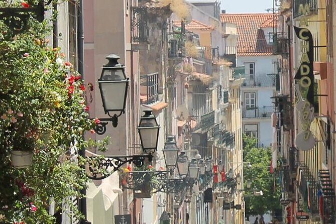 Lisbon Highlights Walking Tour - A 6-hour Lisbon Highlights route that actually feels local