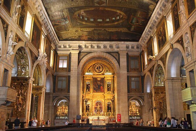 Lisbon Highlights Walking Tour - Alfama and Lisbon Cathedral: the layered heart of old Lisbon