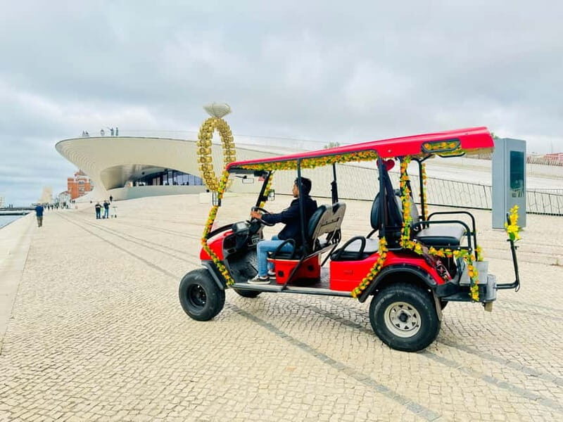 Lisbon: Historical Old Town Tour by Tuk Tuk. - Sé de Lisboa and the Pantheon: Quick, Guided Culture Hits