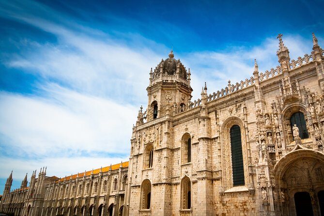 Lisbon in a Day | Premium Private Tour - Lisbon Cathedral: A Huge Slice of Time in 20 Minutes