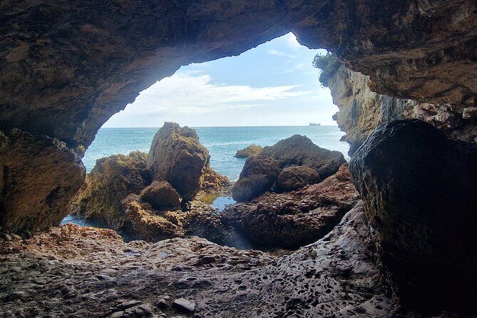 Lisbon: Jeep and Boat Adventure to Arrábida + Hotel Pick-Up - Portinho da Arrábida: your boat trip starting point (if you chose it)
