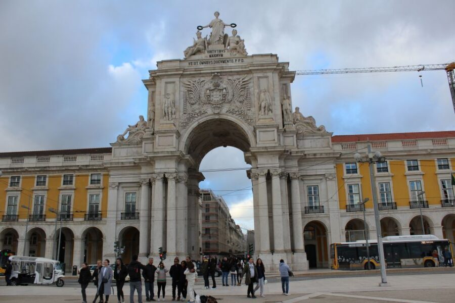 Lisbon: Jewish History in Portugal Guided Walking Tour - Sephardic life and the Marranos story: labels with real consequences