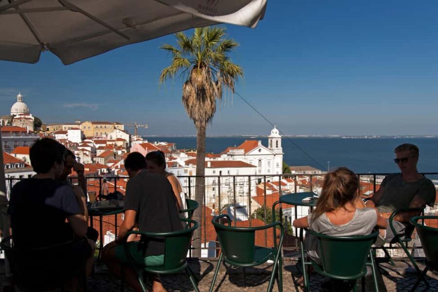 Lisbon: Jewish History Private Tour - Baixa/Commerce area and the city’s shifts over time