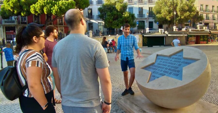 Lisbon: Jewish Walking Tour - Stops That Use Archaeology: Seeing What Is Missing