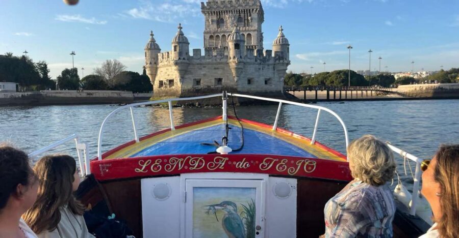 Lisbon: Live Guided Traditional Boat Sightseeing Cruise Tour - Key things I’d watch for