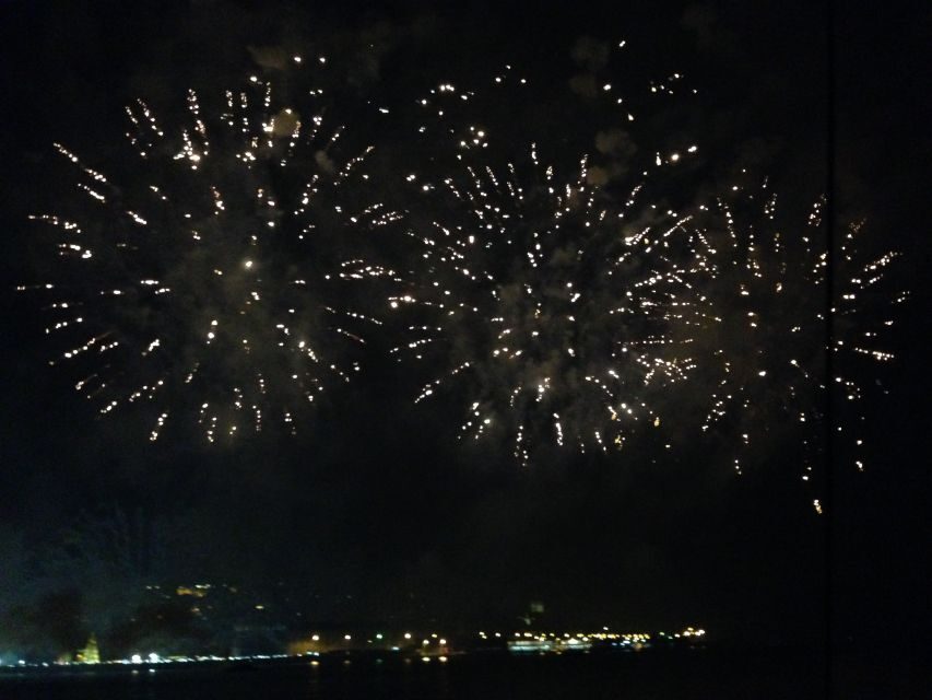 Lisbon: New Year’s Eve Fireworks Tagus River Sailing Cruise - Commerce Square and the Christ the King Photo Stop
