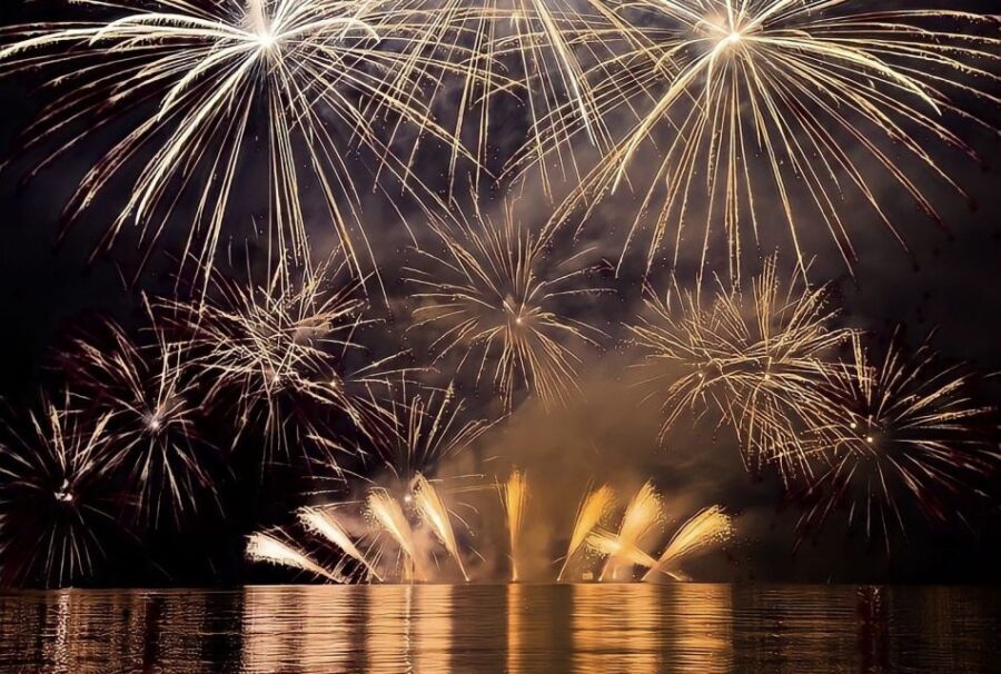 Lisbon: New Year’s Eve Fireworks Tagus River Sailing Cruise - The Crew and the Onboard Vibe: Friendly Guides, Real Conversation