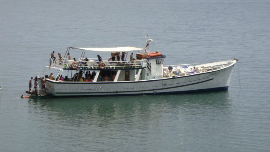 Lisbon: New Year's Eve Tagus River Cruise with Open Bar - Price and value: is $235 worth it?