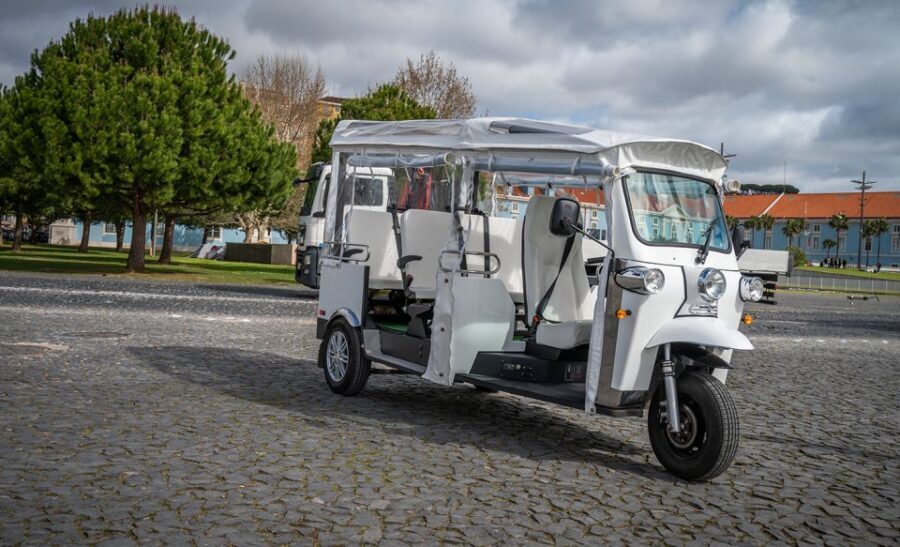 Lisbon: Old Town City Tour by Private Tuktuk - Church of Saint Anthony and Lisbon Cathedral: where the route starts to make sense