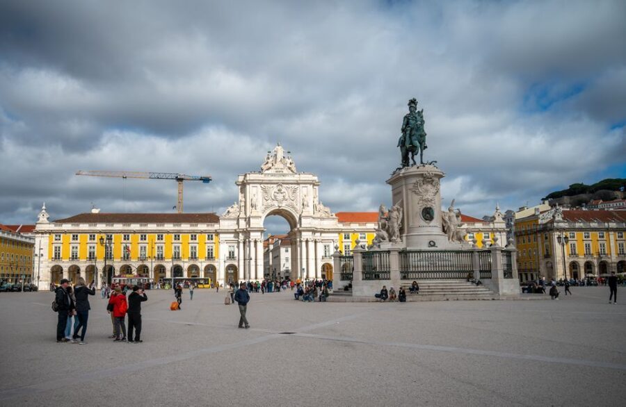 Lisbon: Old Town City Tour by Private Tuktuk - The flea market option on Tuesdays and Saturdays
